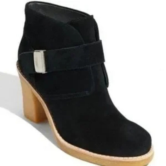 UGG Suede Brienne Boits Size 7.5 - Picture 2 of 8